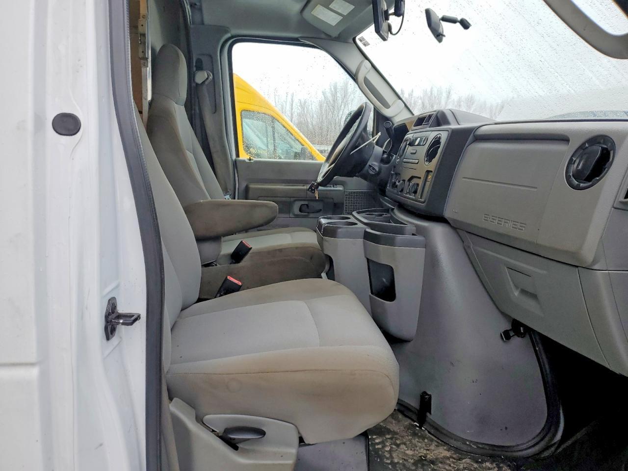 2019 Ford E350 Utility / Service Truck