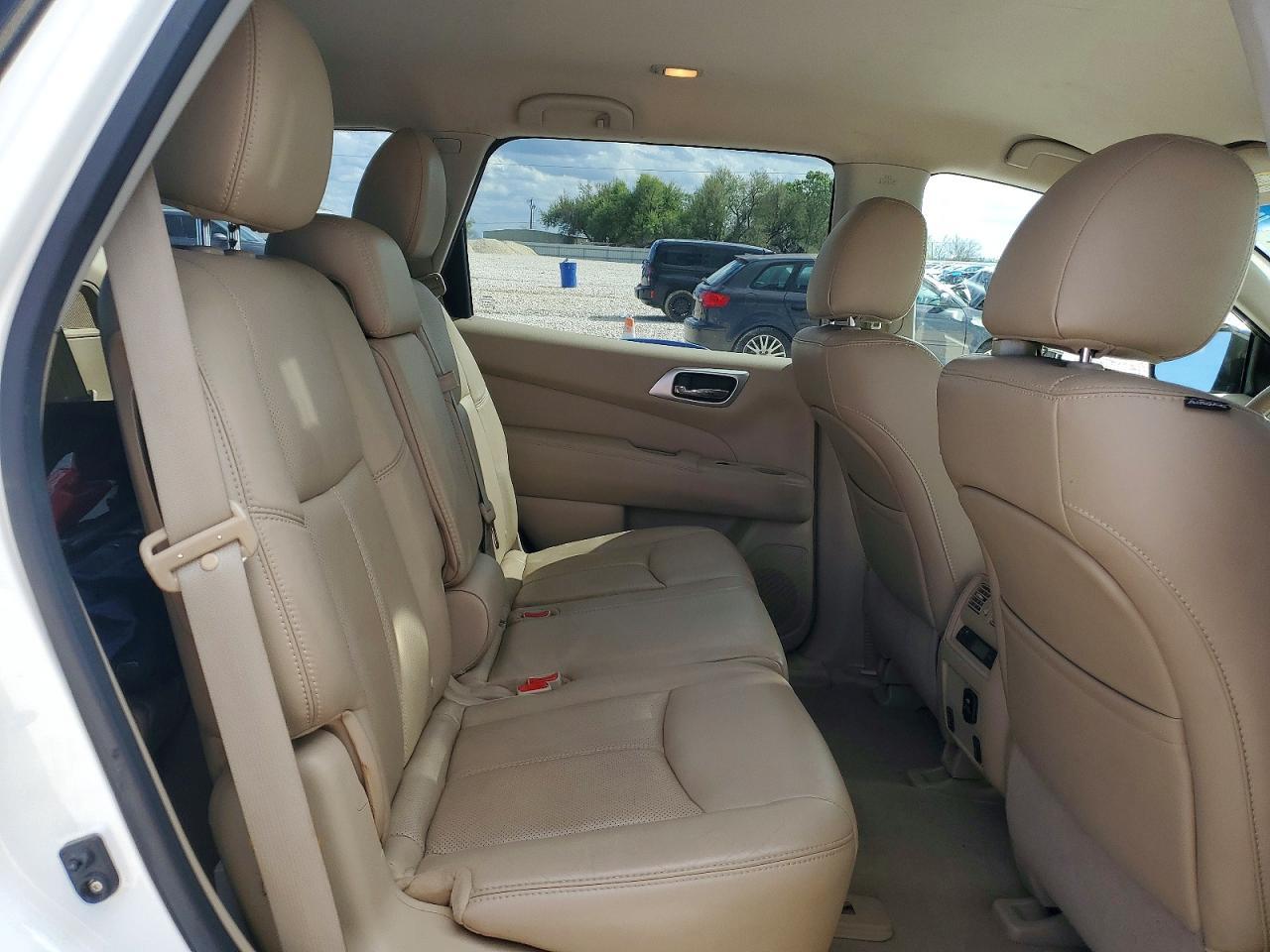 2014 Nissan Pathfinder Platinum