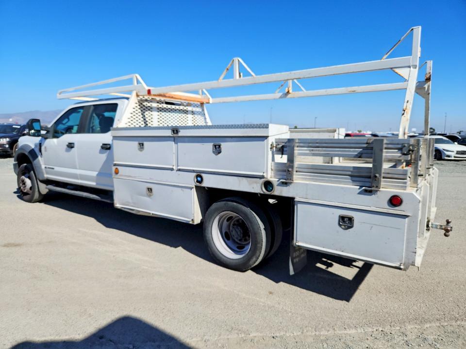 2019 Ford F450 Super Duty Flatbed Truck