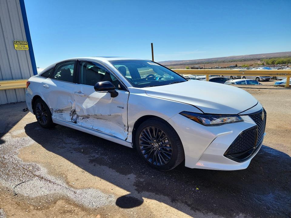 2019 Toyota Avalon Hybrid xse