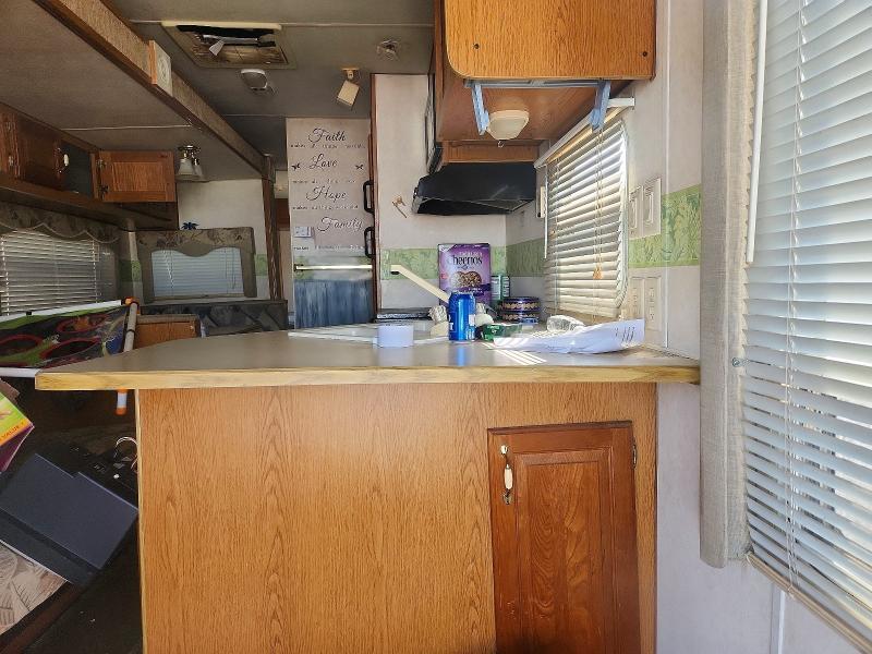 2004 Adventure 2004 Camper