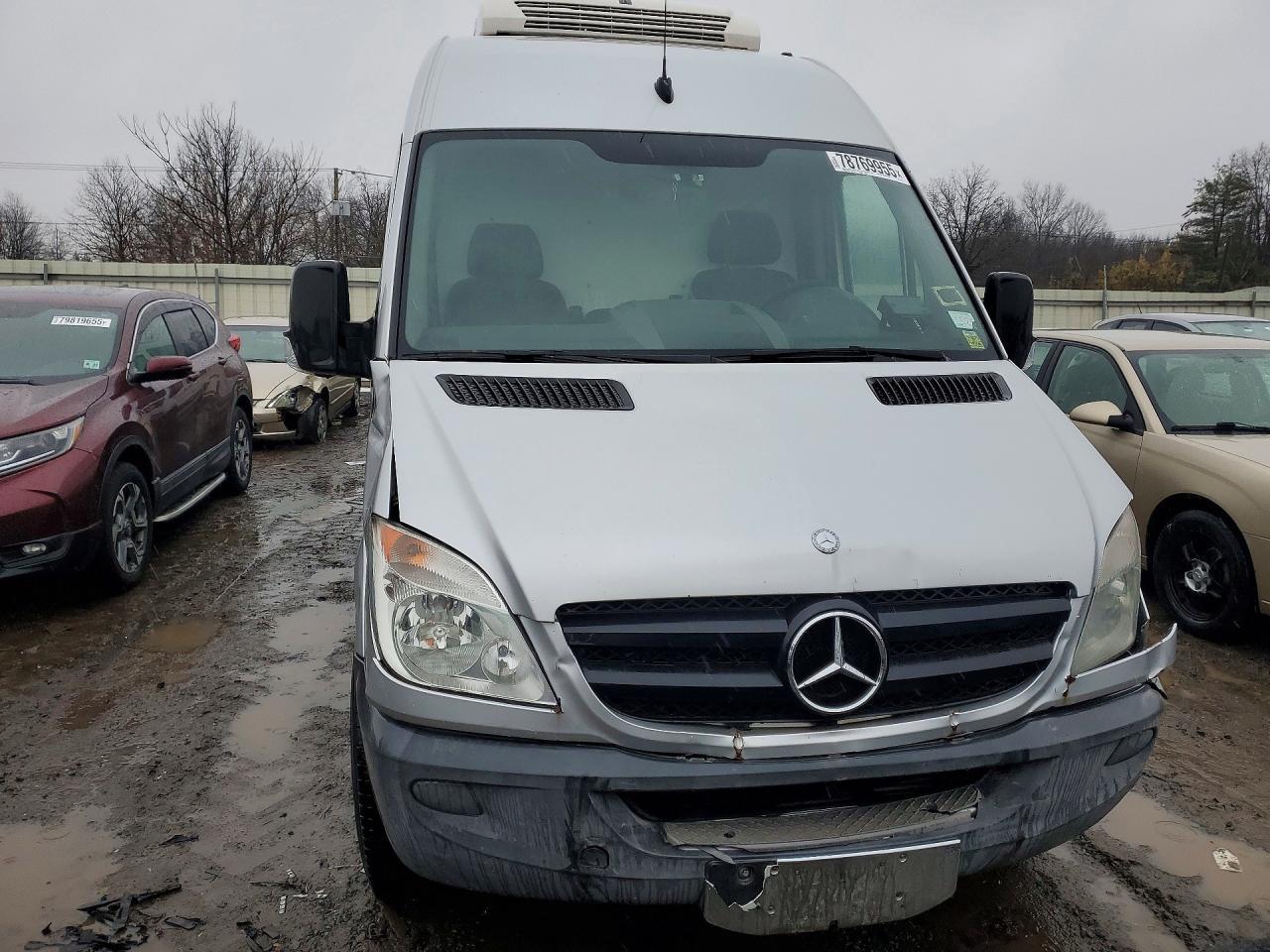2010 Mercedes-Benz Sprinter 2500