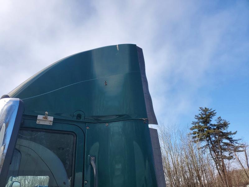 2017 Mack CXU613 Semi Truck