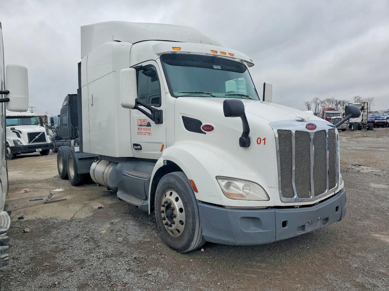 2019 Peterbilt 579 Semi Truck
