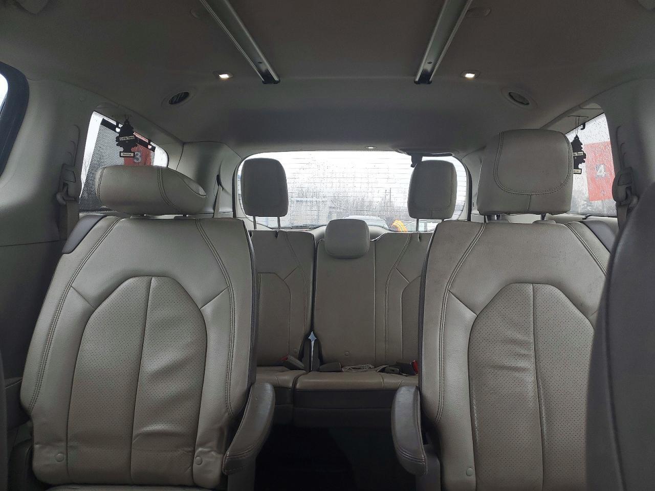 2019 Chrysler Pacifica Touring l