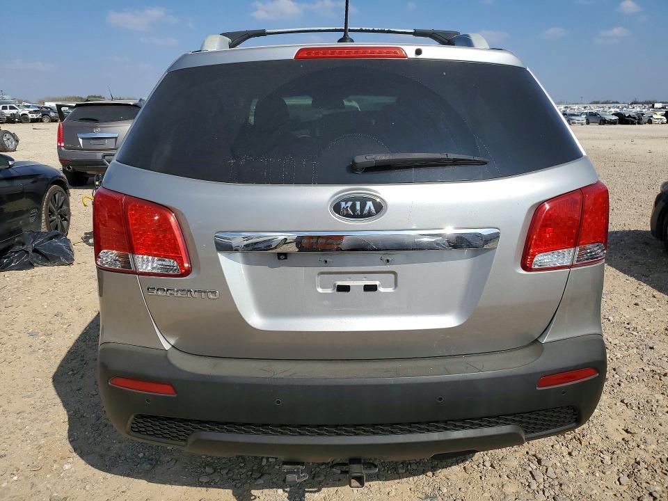 2013 KIA Sorento lx