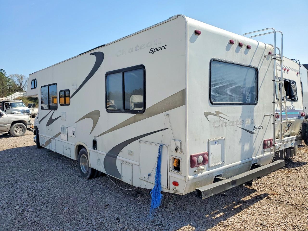 2004 Ford 2004 Thor Chateau Sport 29A