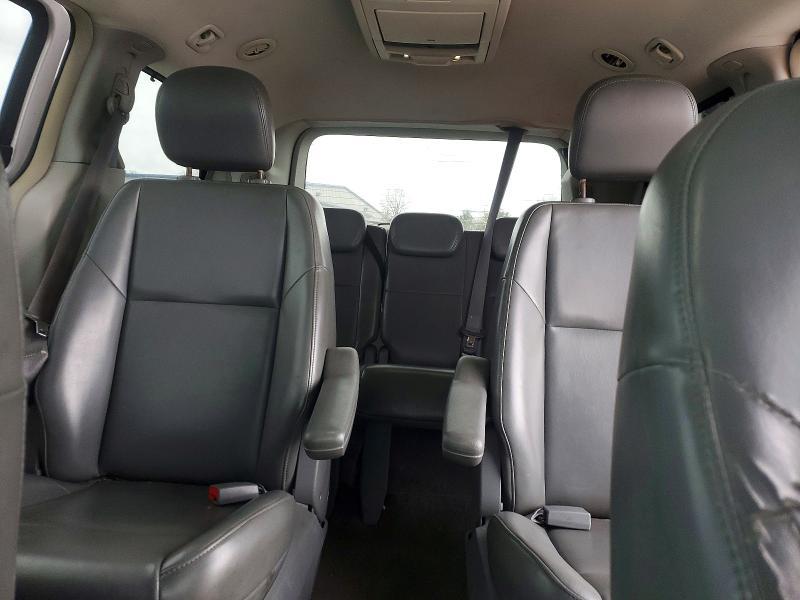 2010 Volkswagen Routan se