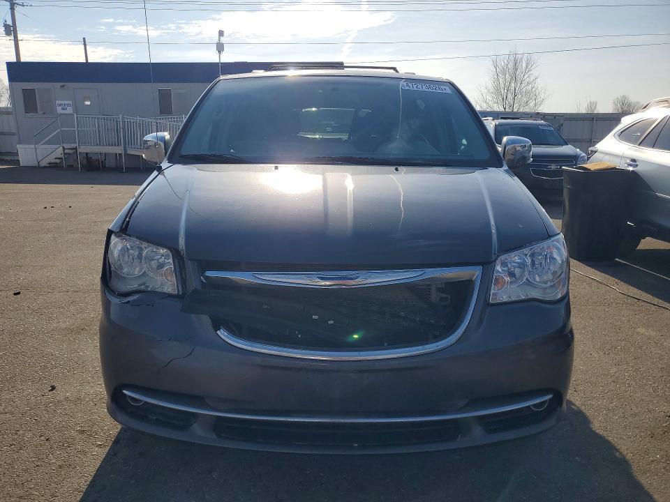 2015 Chrysler Town & Country Touring l