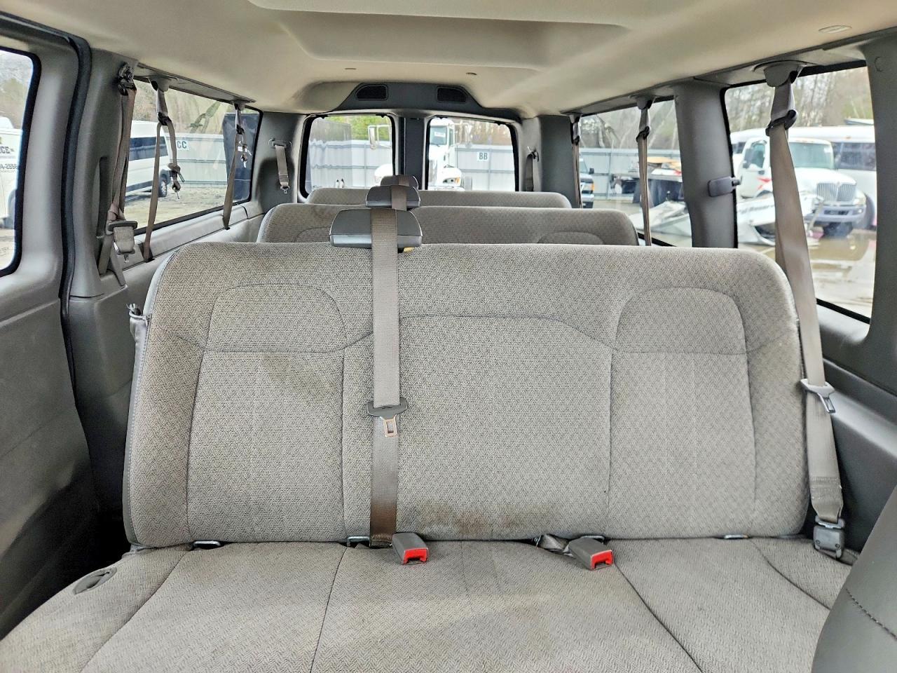 2017 Chevrolet Express G3500 LT