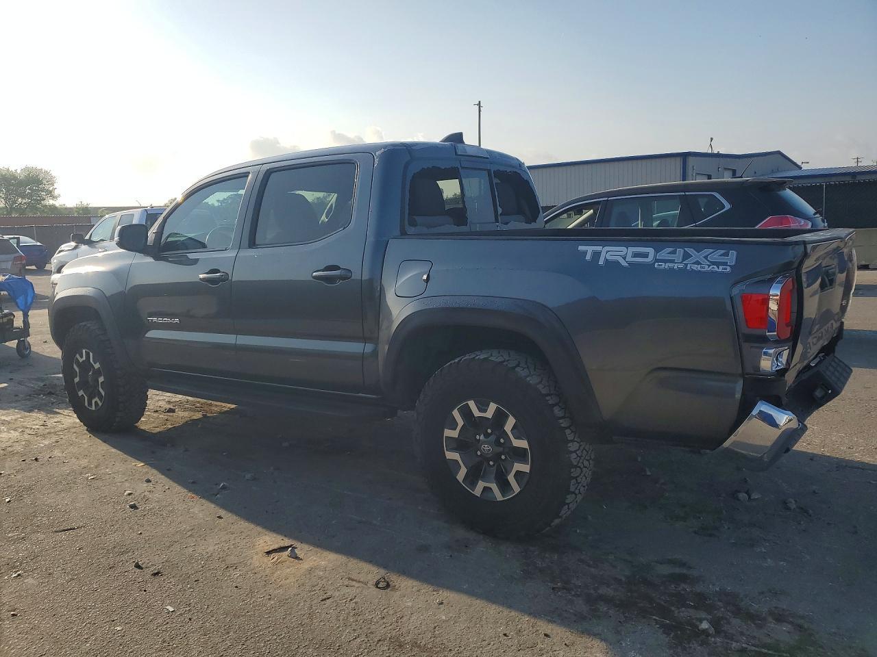 2022 Toyota Tacoma TRD OFF-Road