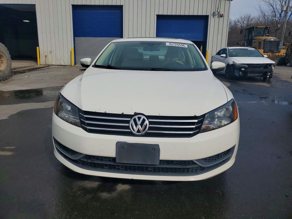 2013 Volkswagen Passat se