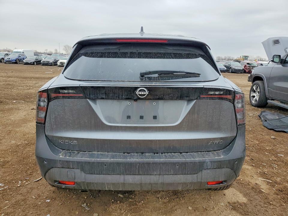 2025 Nissan Kicks sv