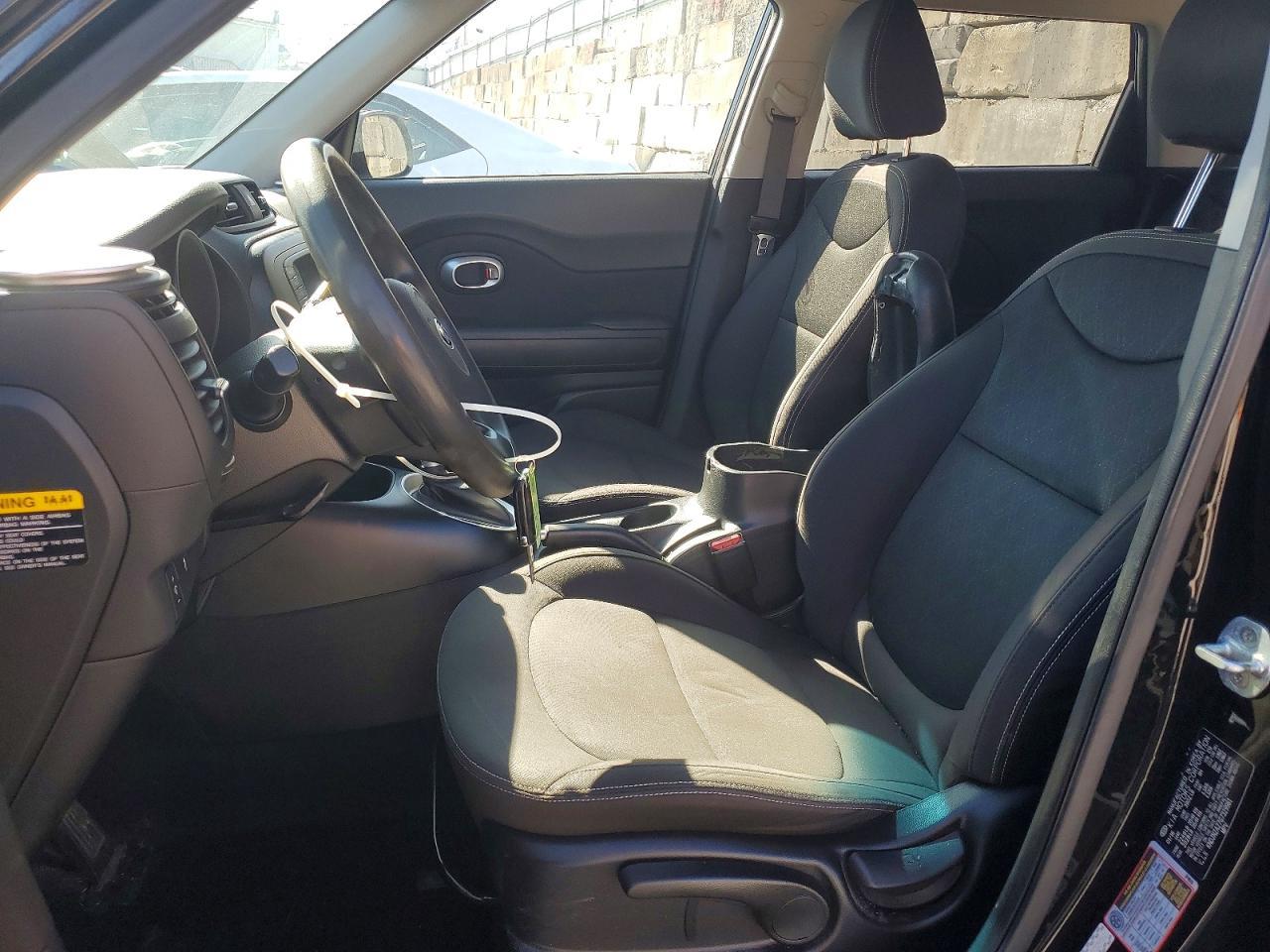 2016 KIA Soul Base