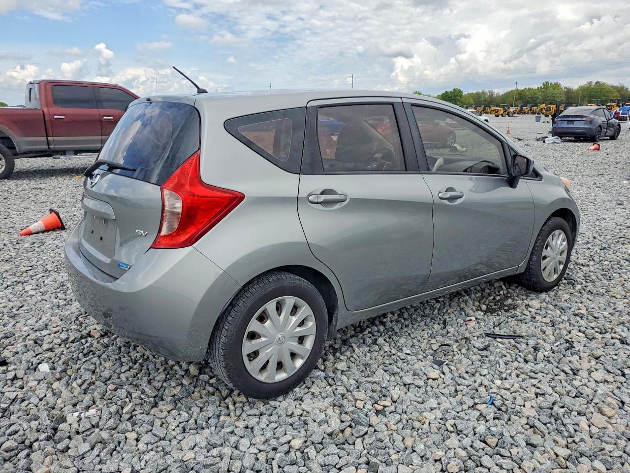 2015 Nissan Versa Note sv