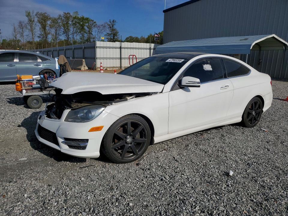 2015 Mercedes-Benz C 250