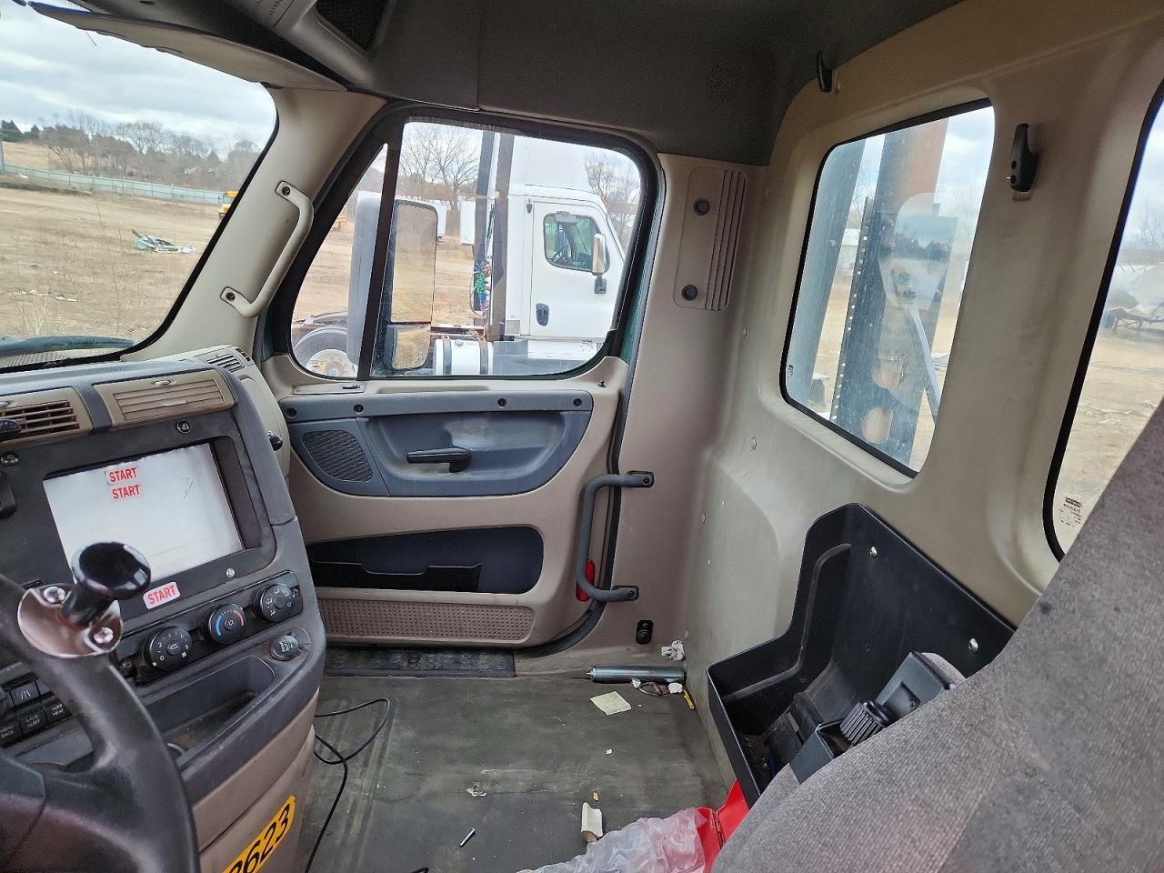 2018 Freigliner Cascadia 113