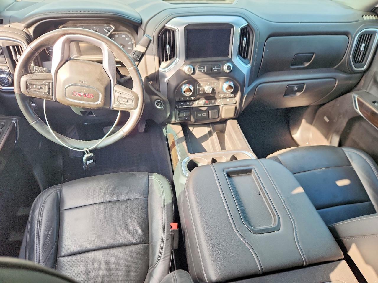 2020 GMC Sierra K1500 SLT