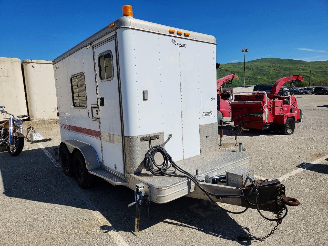 1998 Pelsue 1998 Featherlite Fiber Optic Splicing Trailer