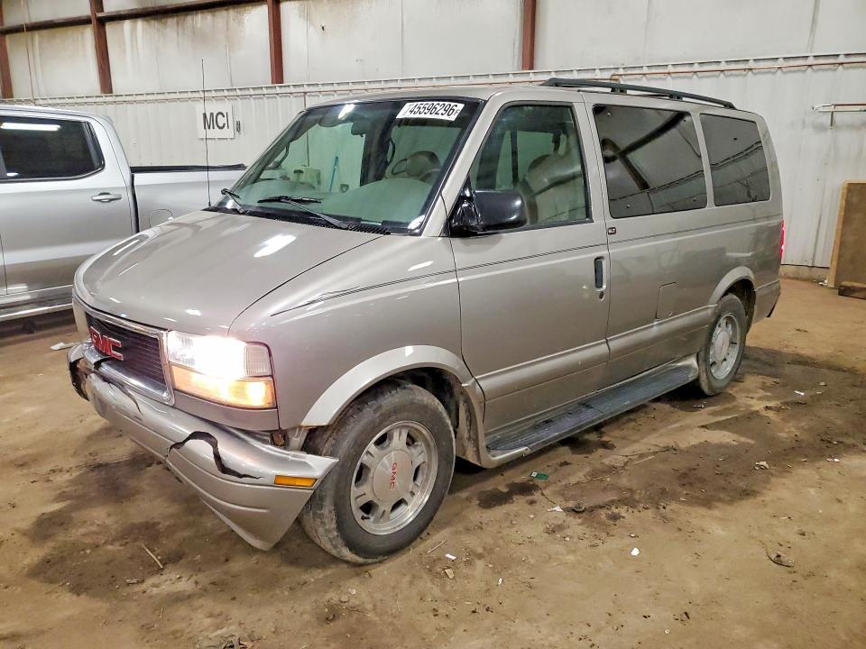 2003 GMC Safari XT