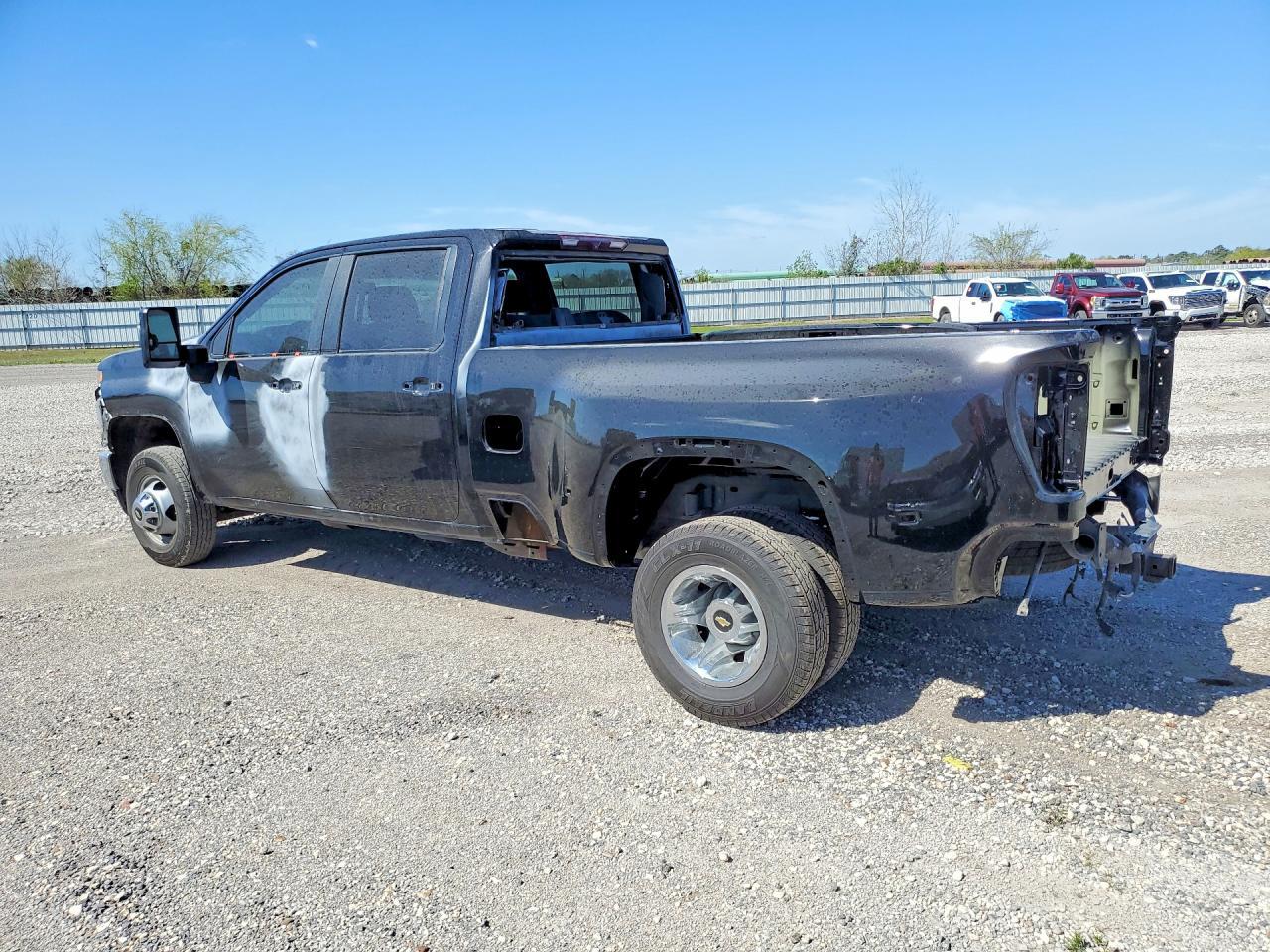 2022 Chevrolet Silverado K3500 LT