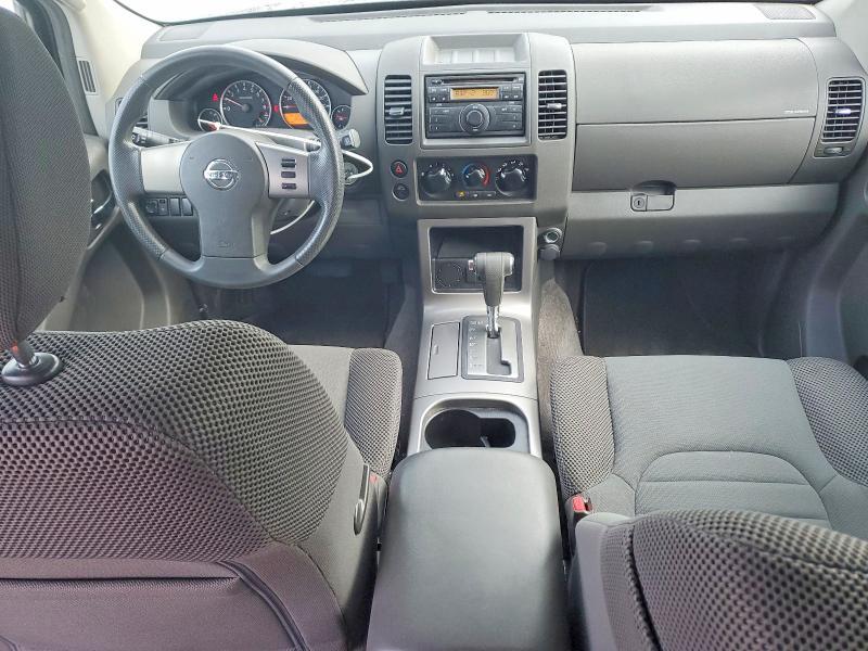 2011 Nissan Pathfinder s
