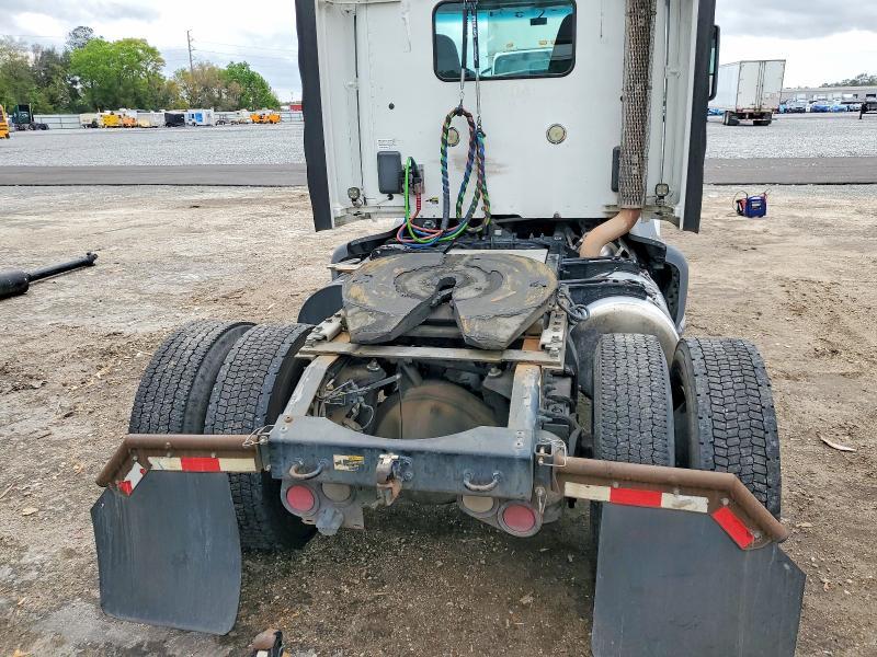 2016 Peterbilt 579 Semi Truck