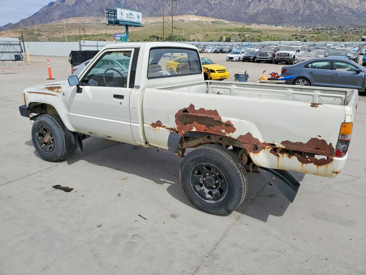 1986 Toyota Pickup Base