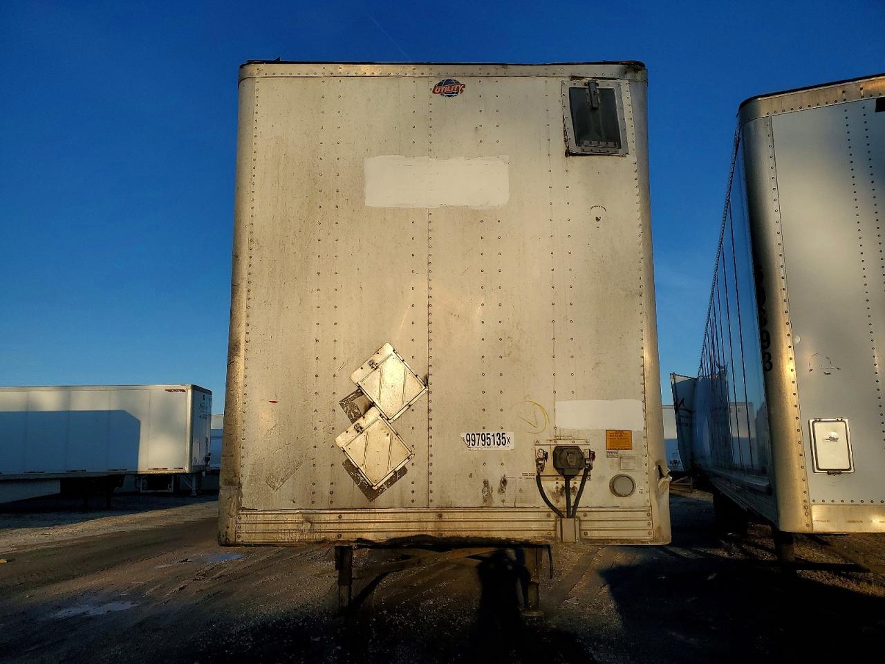 2012 Utility VS2DX DRY Van Trailer