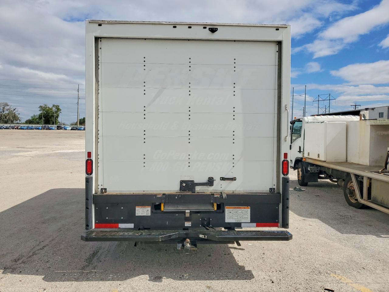2022 GMC Savana BOX Truck