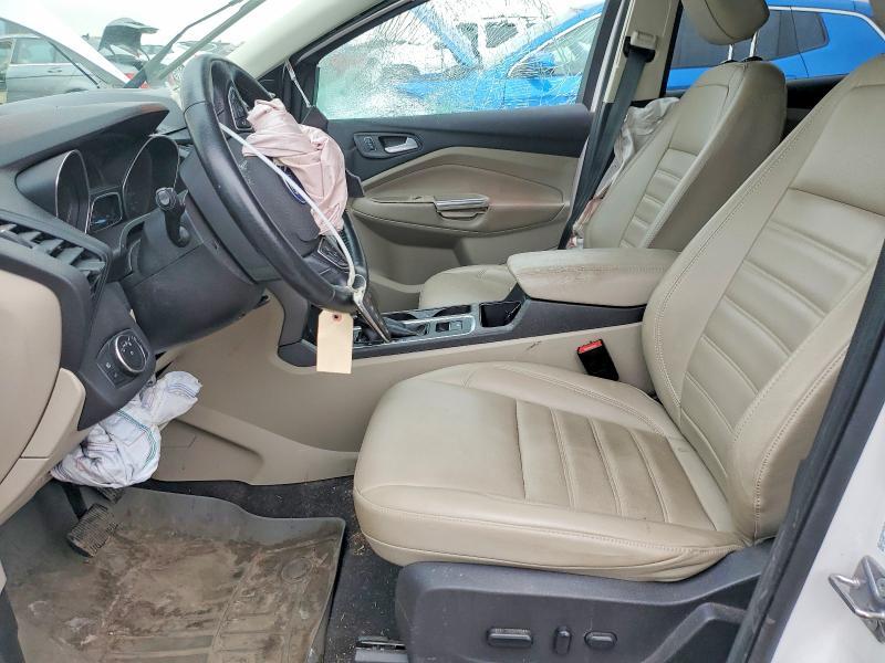 2019 Ford Escape sel