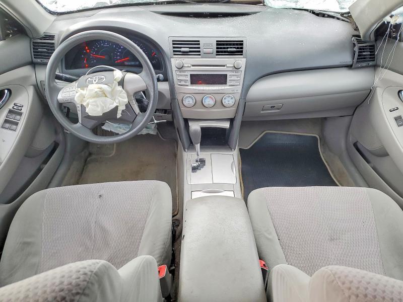 2011 Toyota Camry le V6