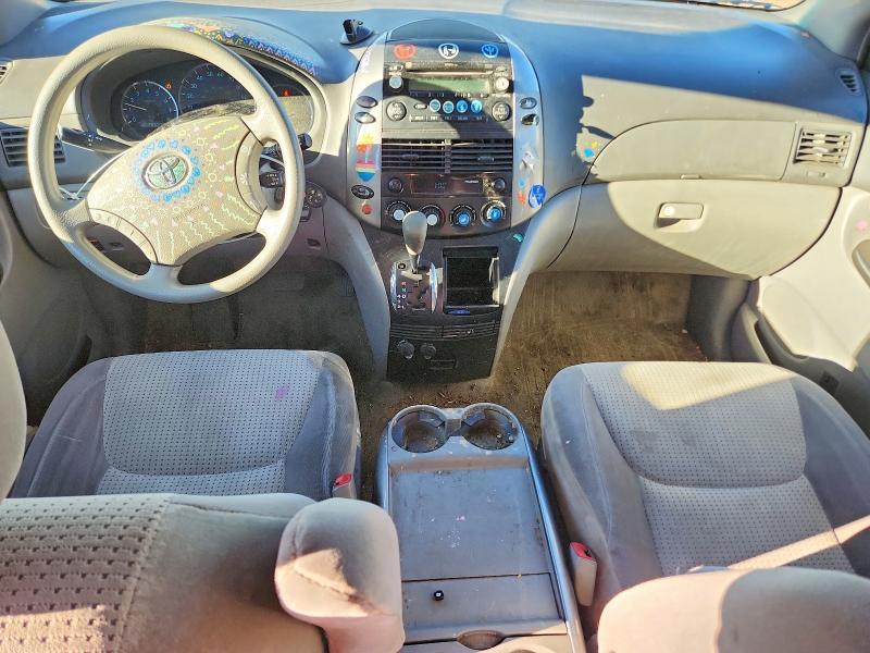 2009 Toyota Sienna le 7-passenger
