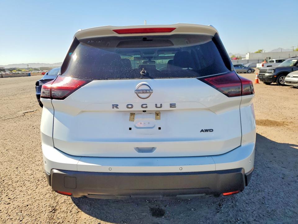 2025 Nissan Rogue sv