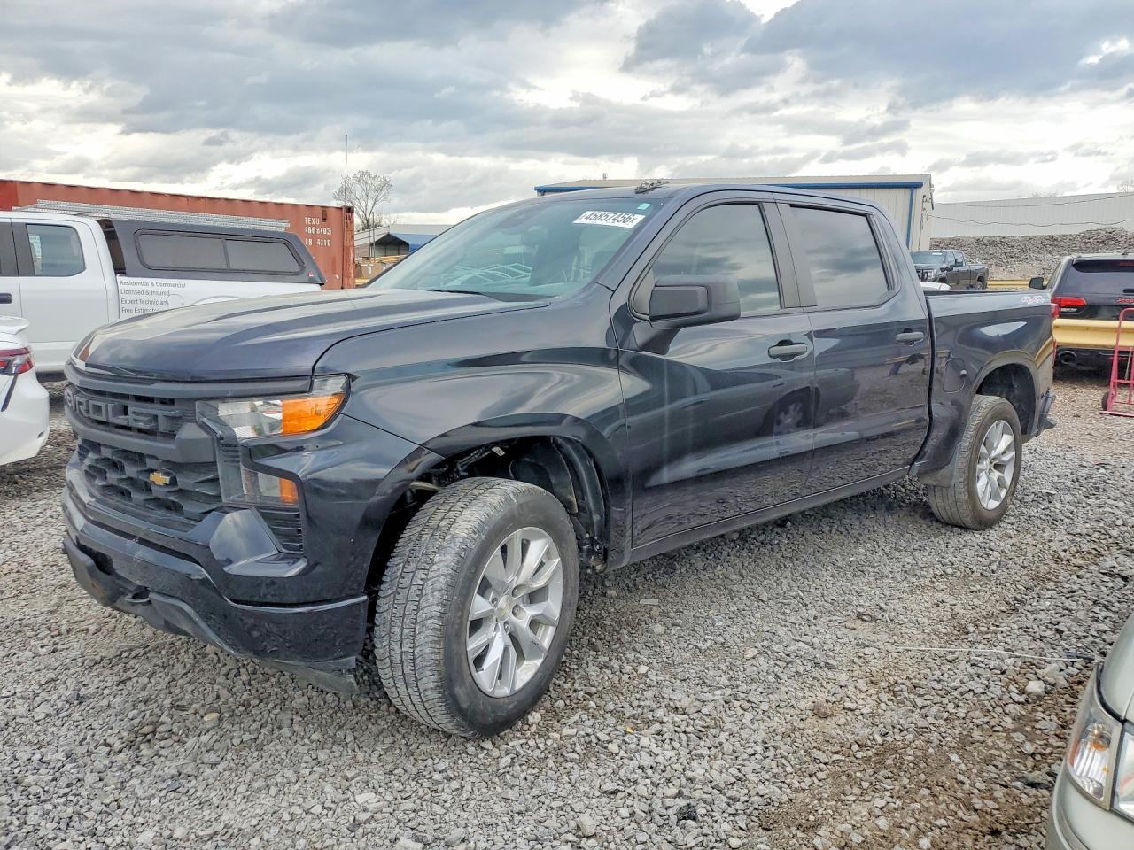 2022 Chevrolet Silverado K1500 Custom