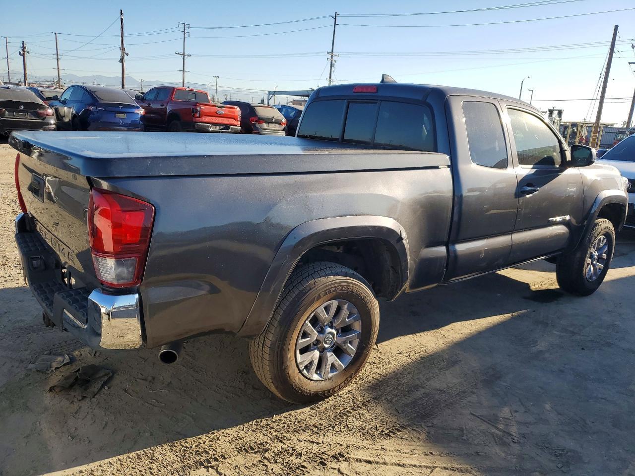 2018 Toyota Tacoma SR5 V6