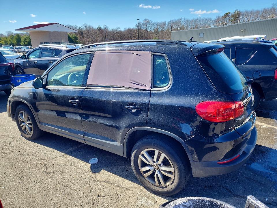 2016 Volkswagen Tiguan s