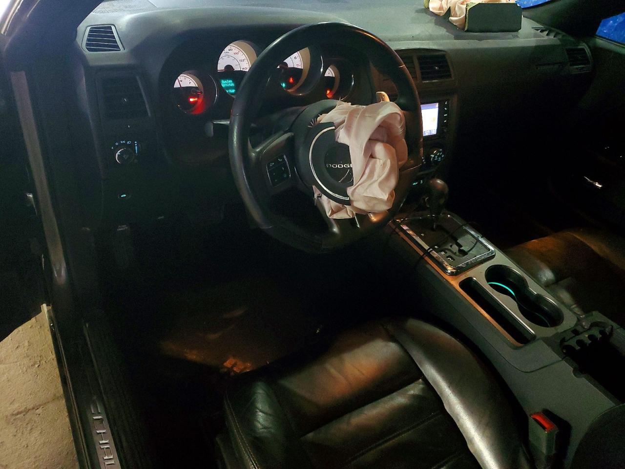 2014 Dodge Challenger sxt