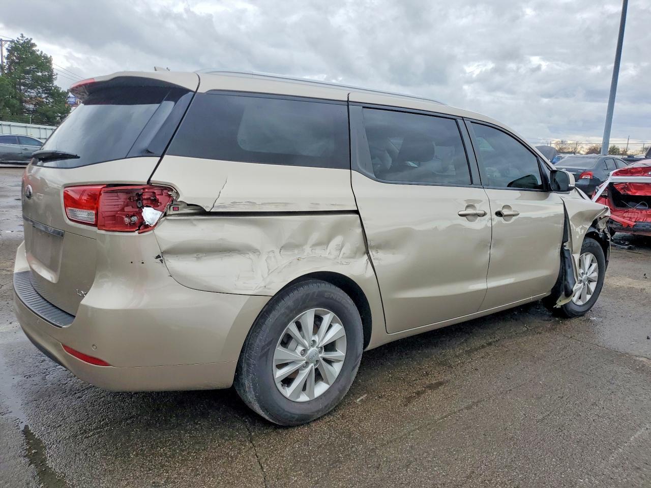 2016 KIA Sedona lx