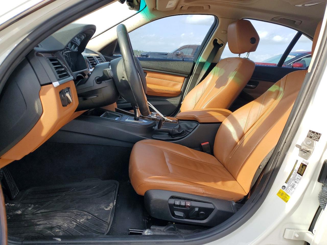 2013 BMW 328 i