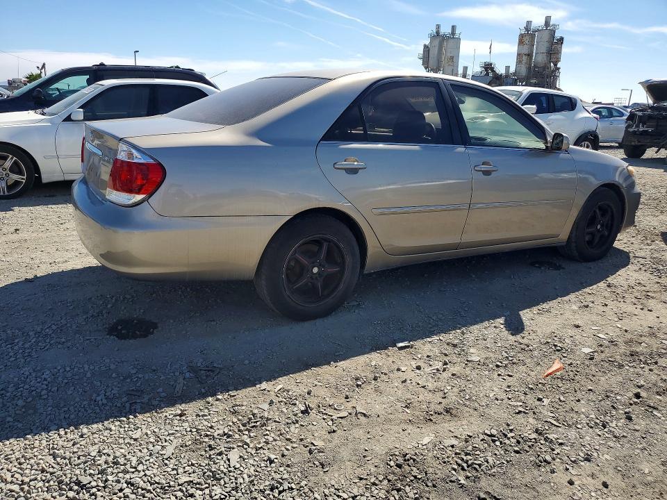 2005 Toyota Camry xle