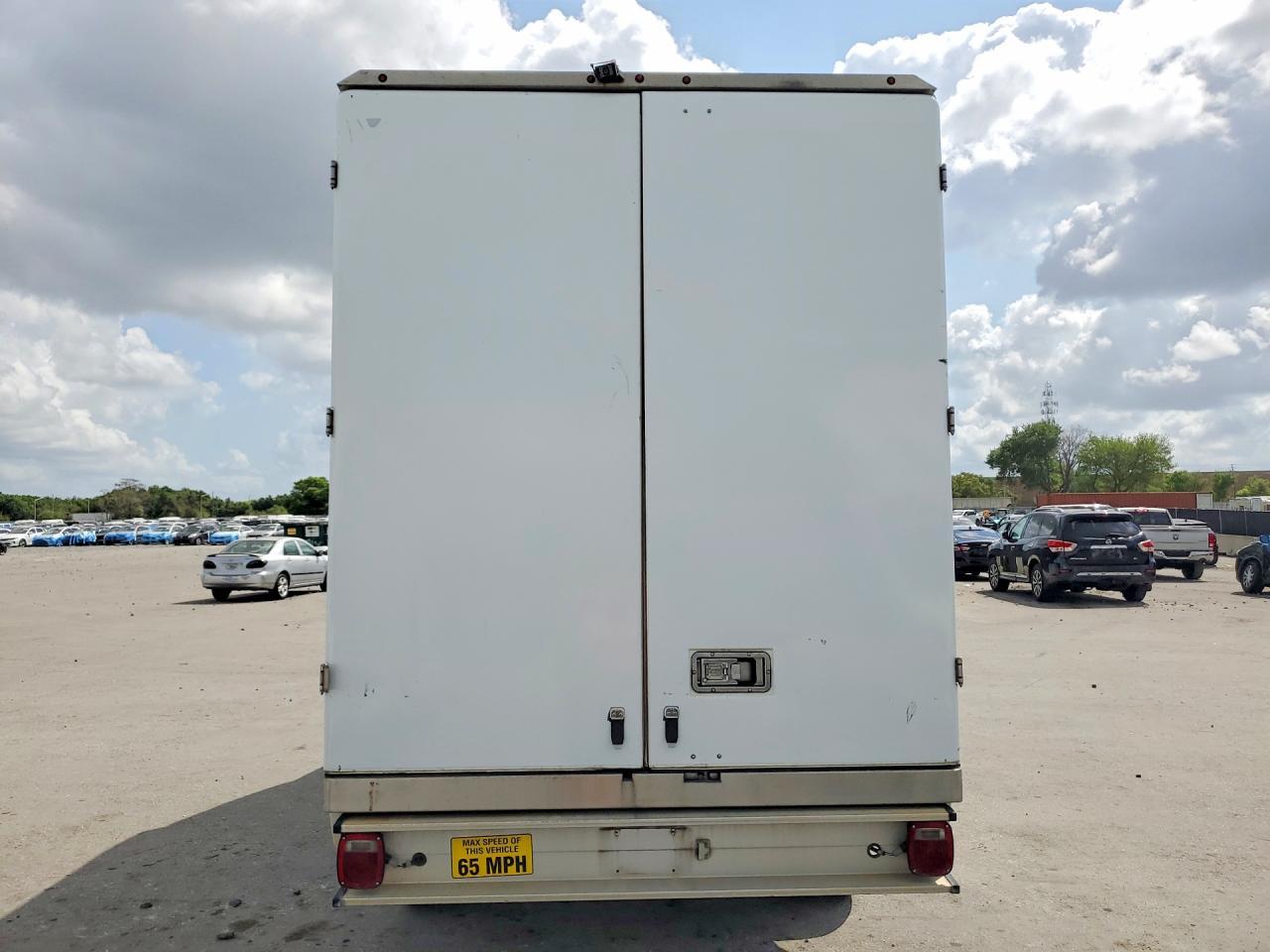 2020 Ford Transit Delivery Truck