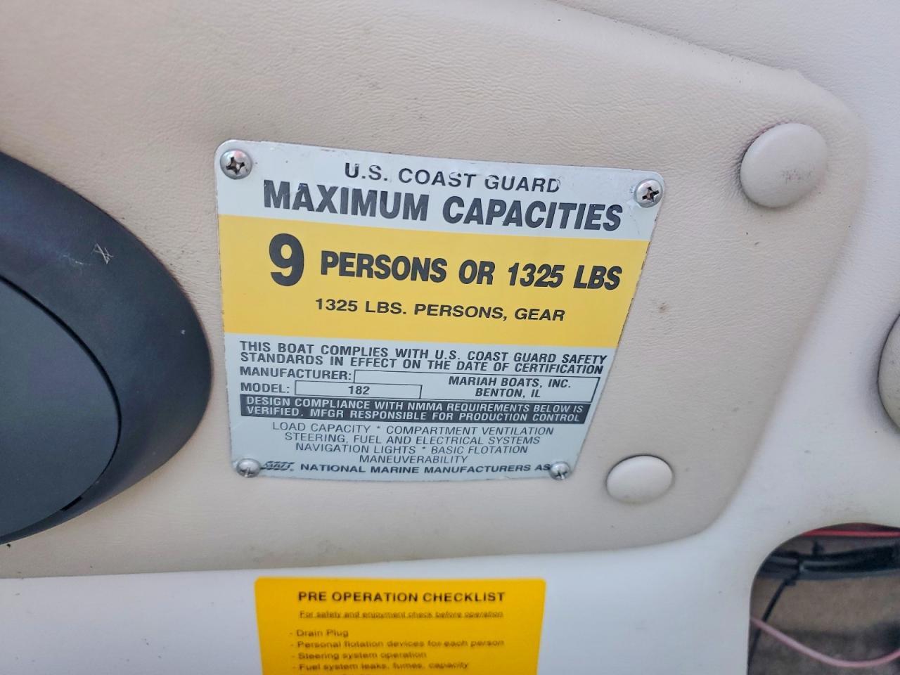 2000 Mariah Boat