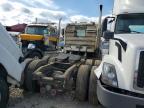 2004 Freightliner Columbia 120 Semi Truck