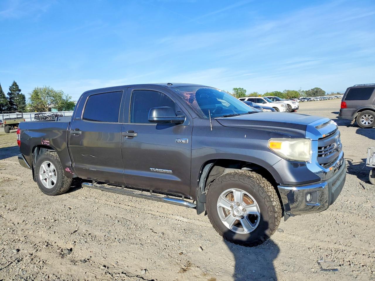 2014 Toyota Tundra SR5