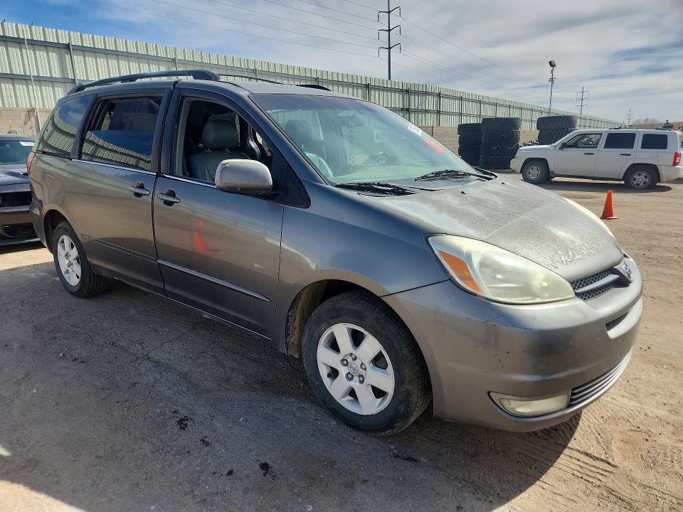 2004 Toyota Sienna xle