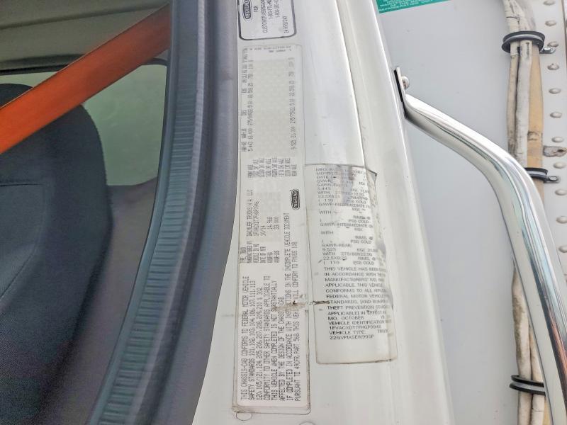 2015 Freightliner Business Class M2 Refrigerated B