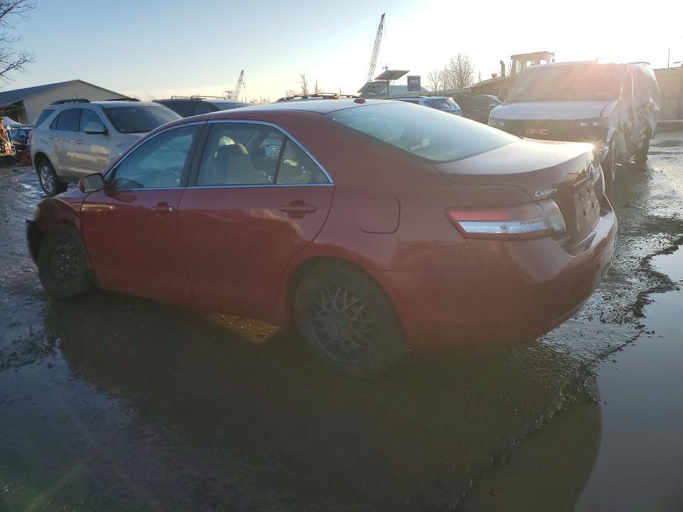 2010 Toyota Camry le
