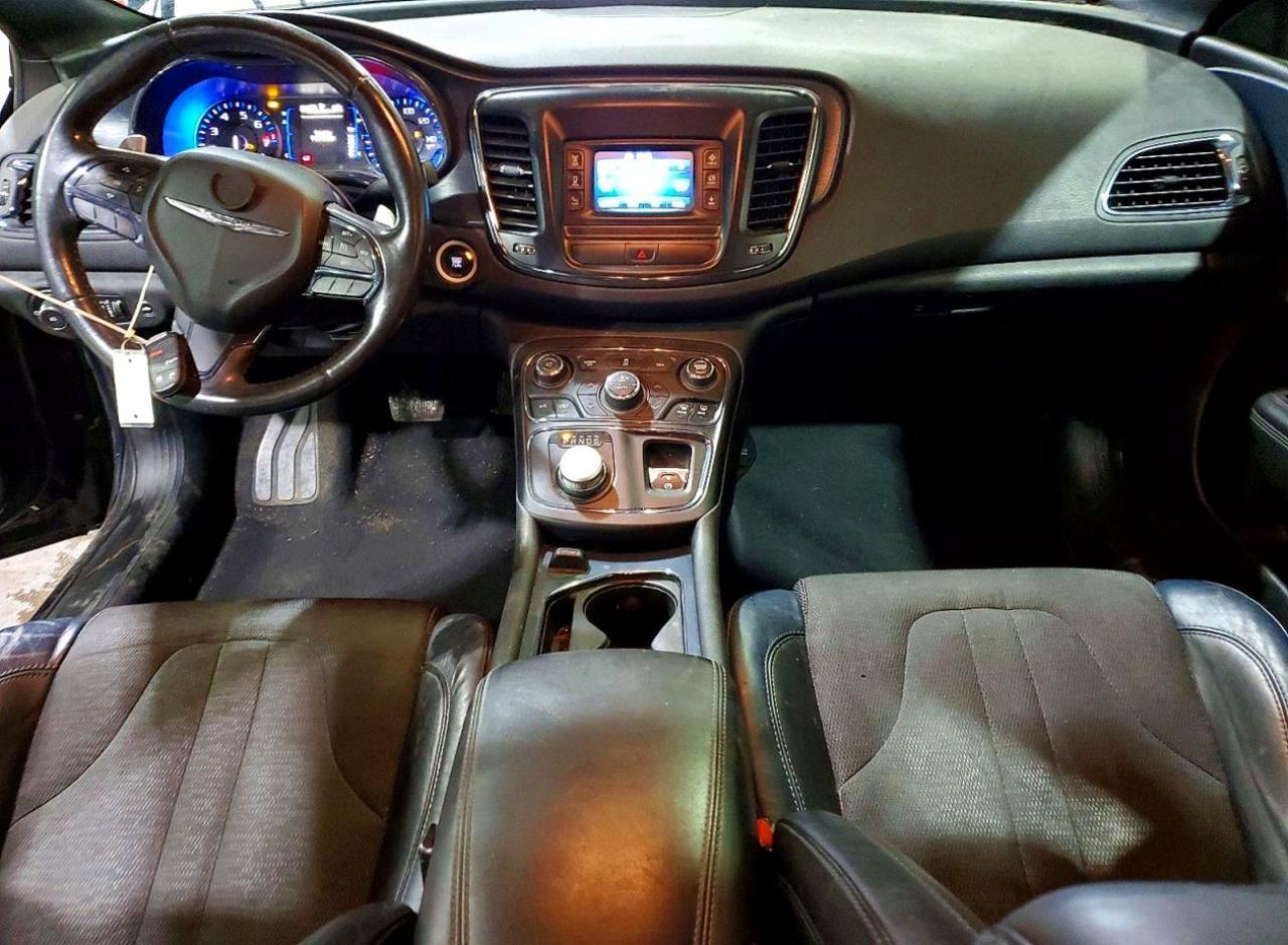 2015 Chrysler 200 s