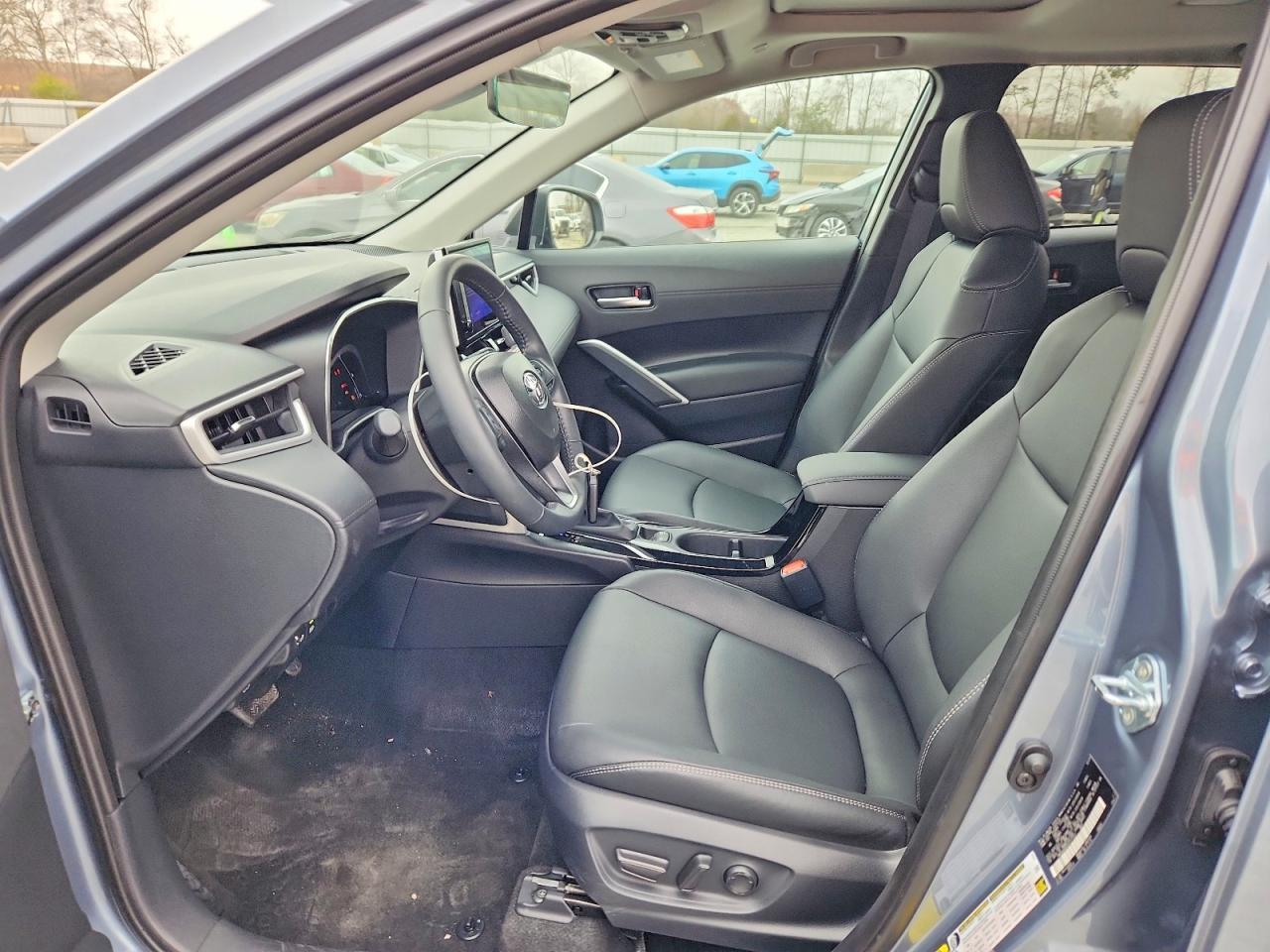 2025 Toyota Corolla Cross xle